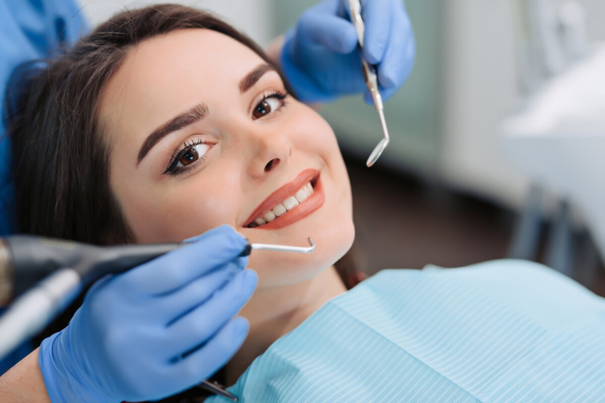 why dental crowns are often better than tooth extraction